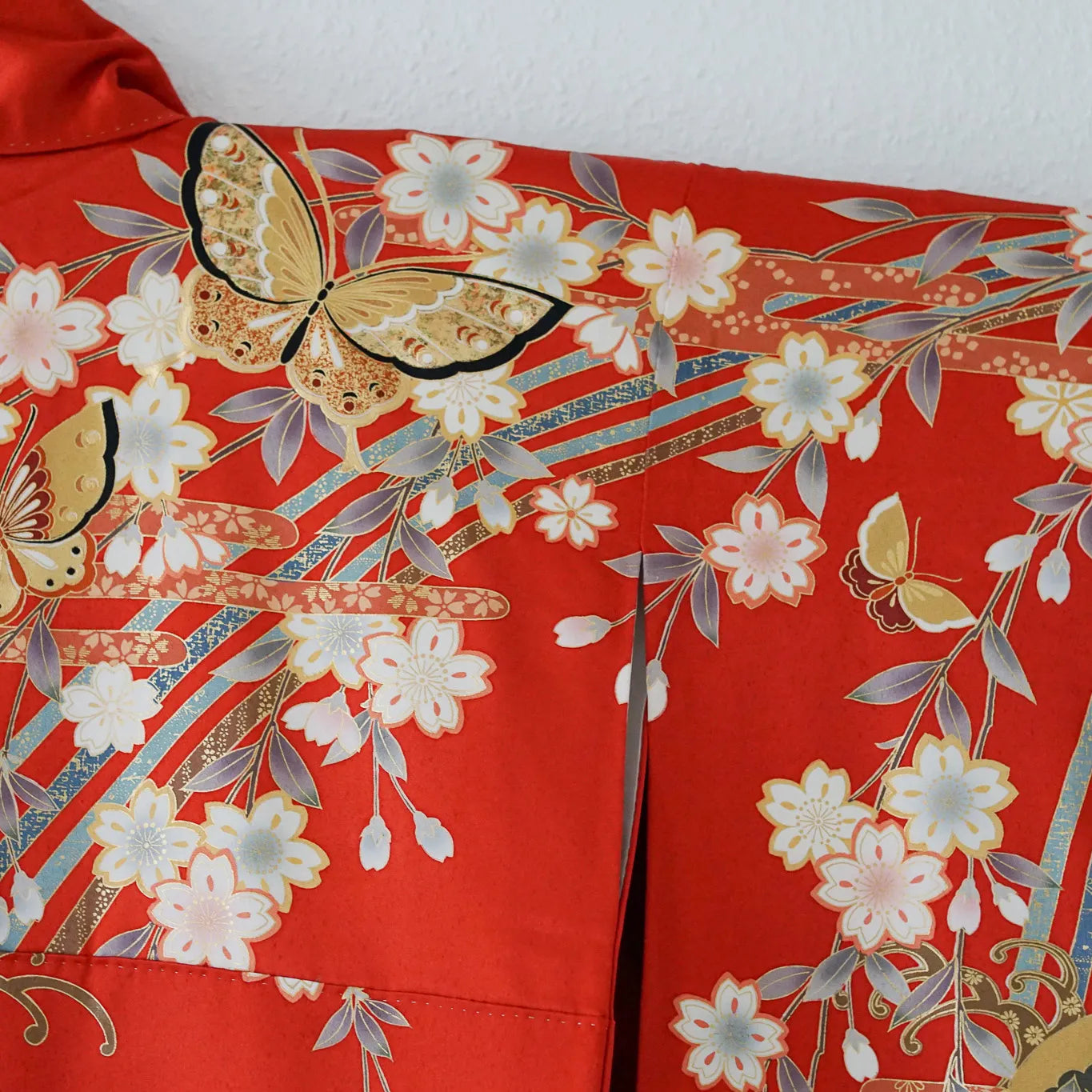 Furisode (Awase) – Silk – Sakura Bokashi, Black Ombré Hem – Red – 147/65/104