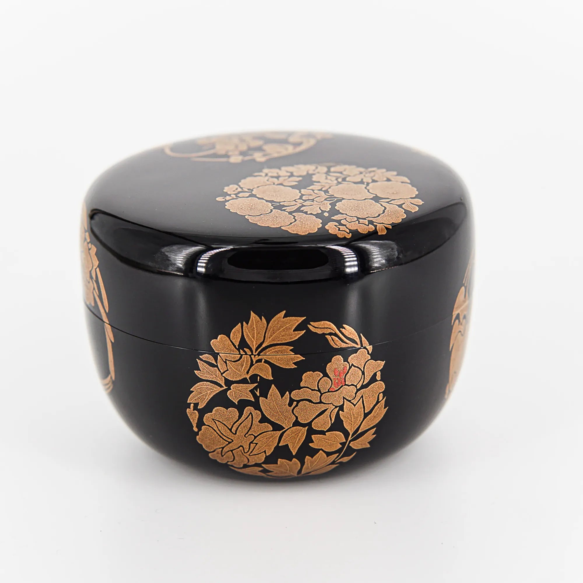 Hanamaru Hira-natsume – Black Lacquer Tea Caddy with Gold Maki-e Floral Crests