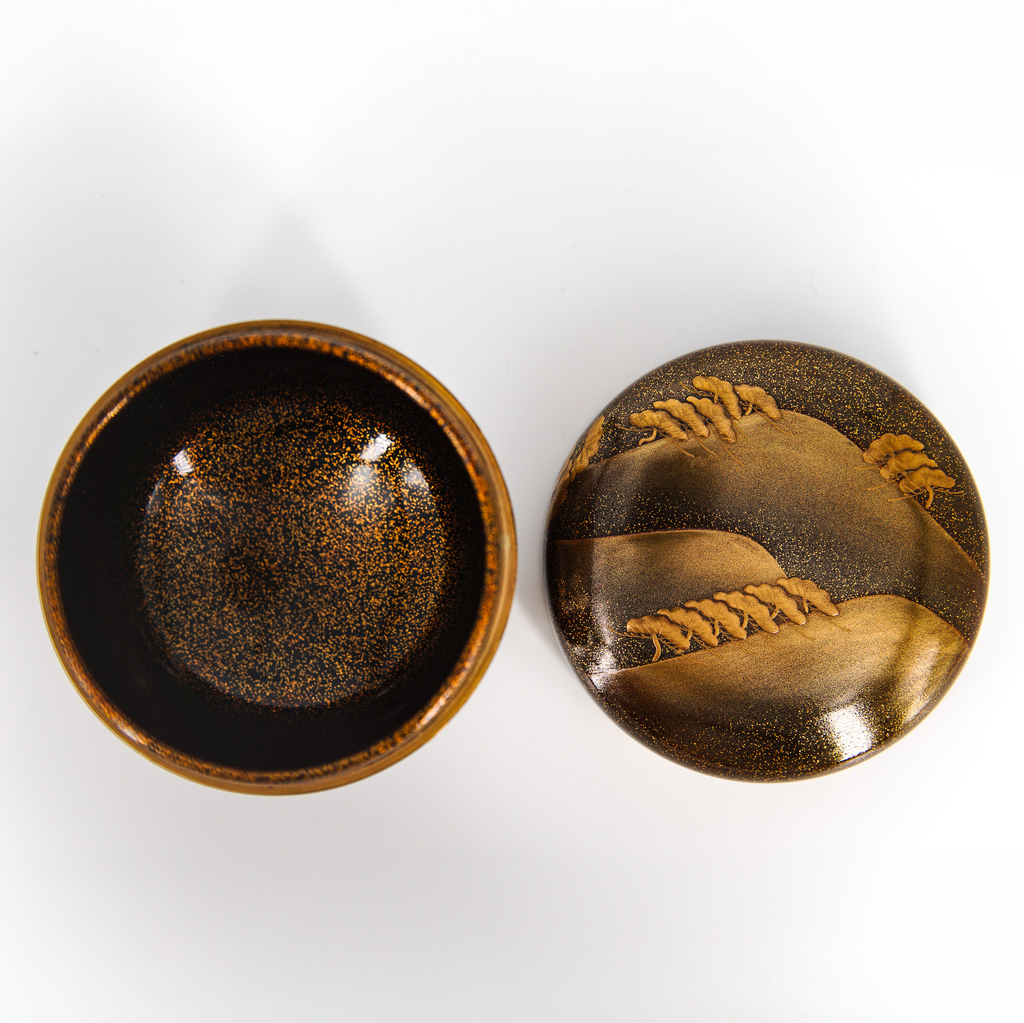 Vintage Natsume Tea Caddy – Wajima-nuri Maki-e by Masasuke Sugitani