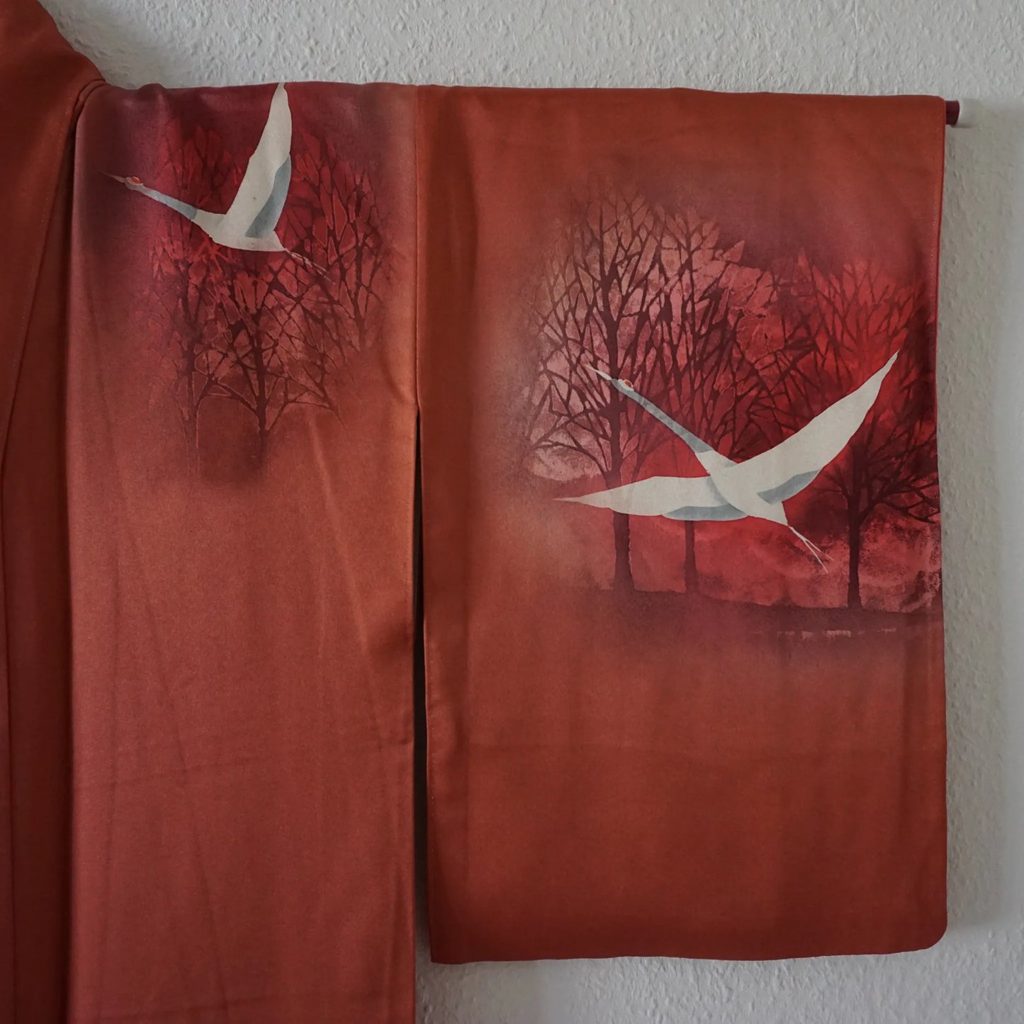 Hōmongi (Awase) – Silk – Rust Red Cranes (Yuzen) – 160/64/54