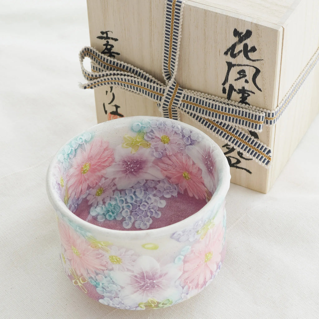 Hand-painted Floral Chawan by Yuzuriha